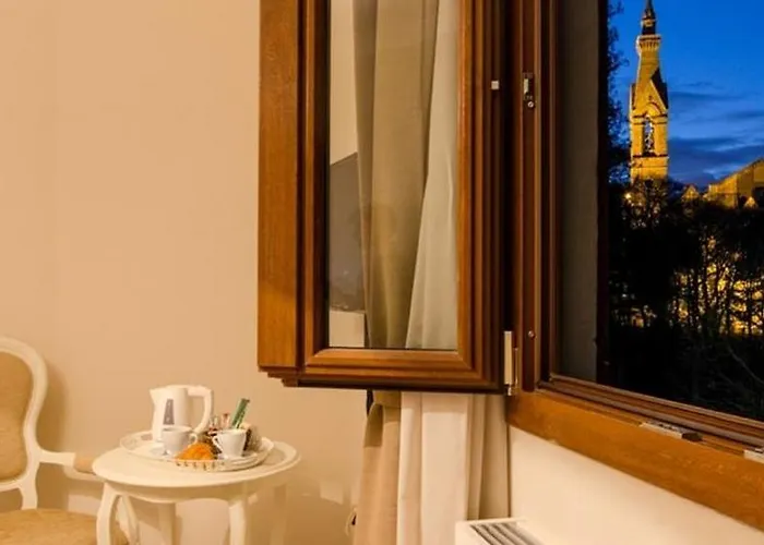 레시덴자 마르케시 폰테나니 아파트 피렌체