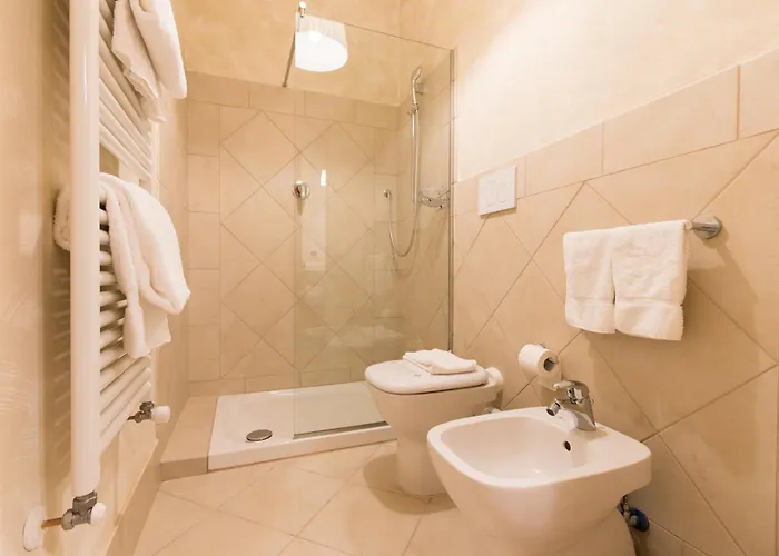 레시덴자 마르케시 폰테나니 *