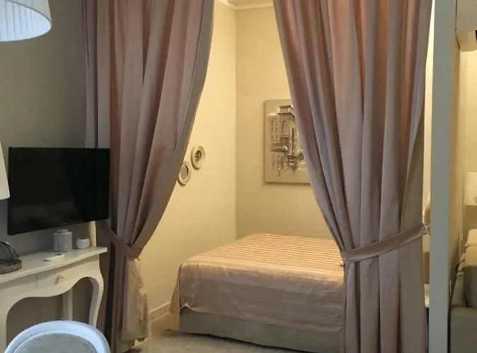 레시덴자 마르케시 폰테나니 *